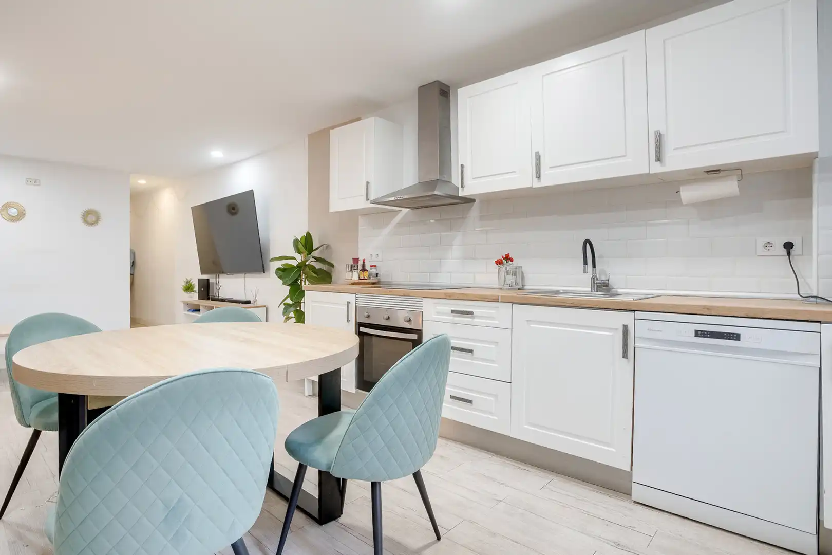 Kitchen of Flat for sale in Terrassa  with Terrace and Balcony