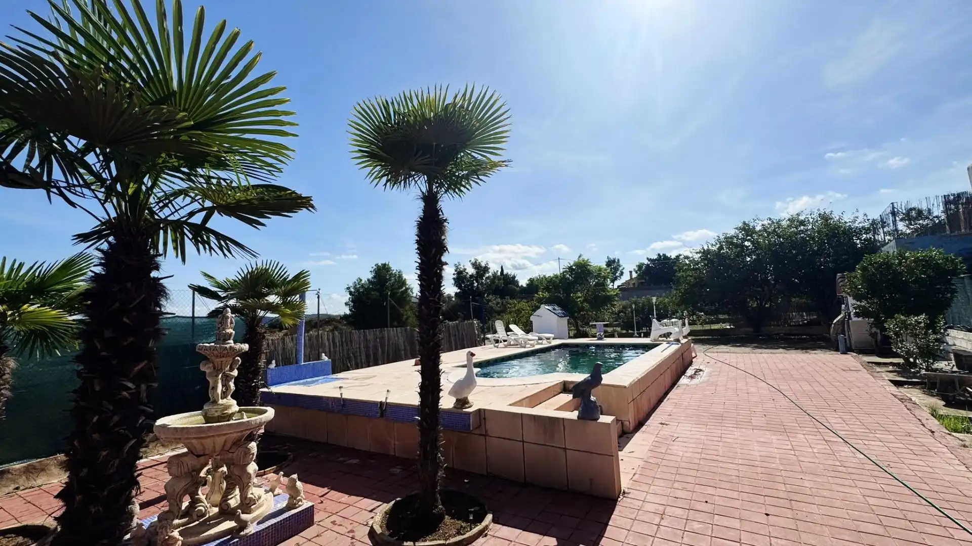 Xalet amb piscina en venda a POLIGONO 3