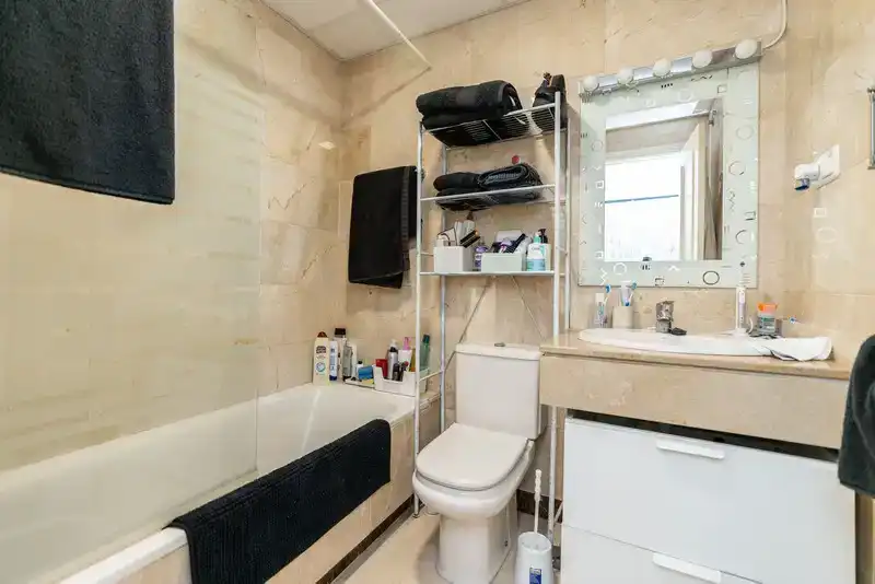 Baño de Ático en venta en Estepona con Aire acondicionado y Piscina