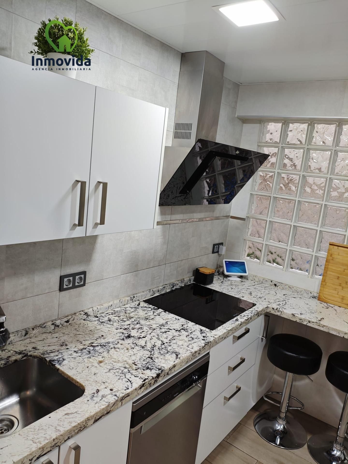 Cocina de Piso en venta en  Córdoba Capital con Aire acondicionado y Terraza