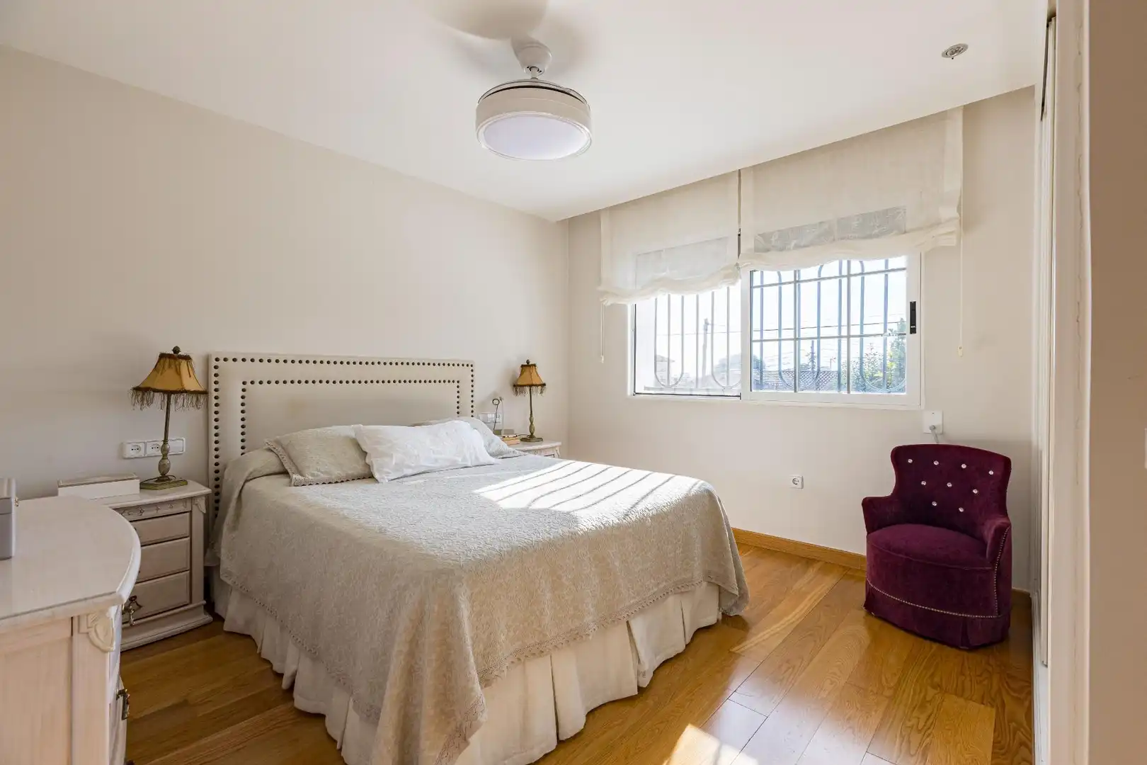Dormitori de Casa o xalet en venda en Murcia amb Aire condicionat, Jardí privat i Terrassa