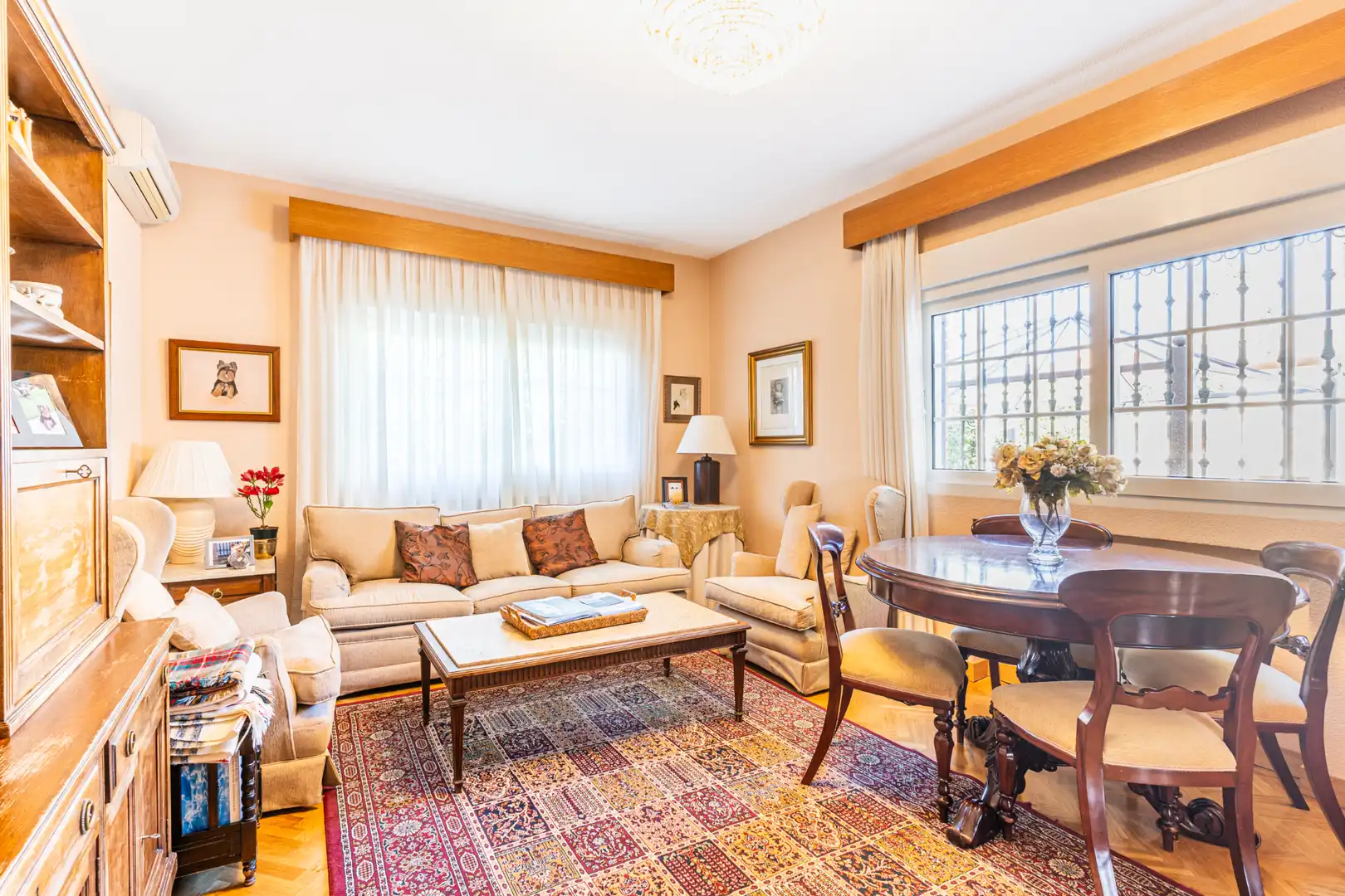 Living room of Houses for sale in Las Rozas de Madrid  with Air Conditioner, Heating and Private garden