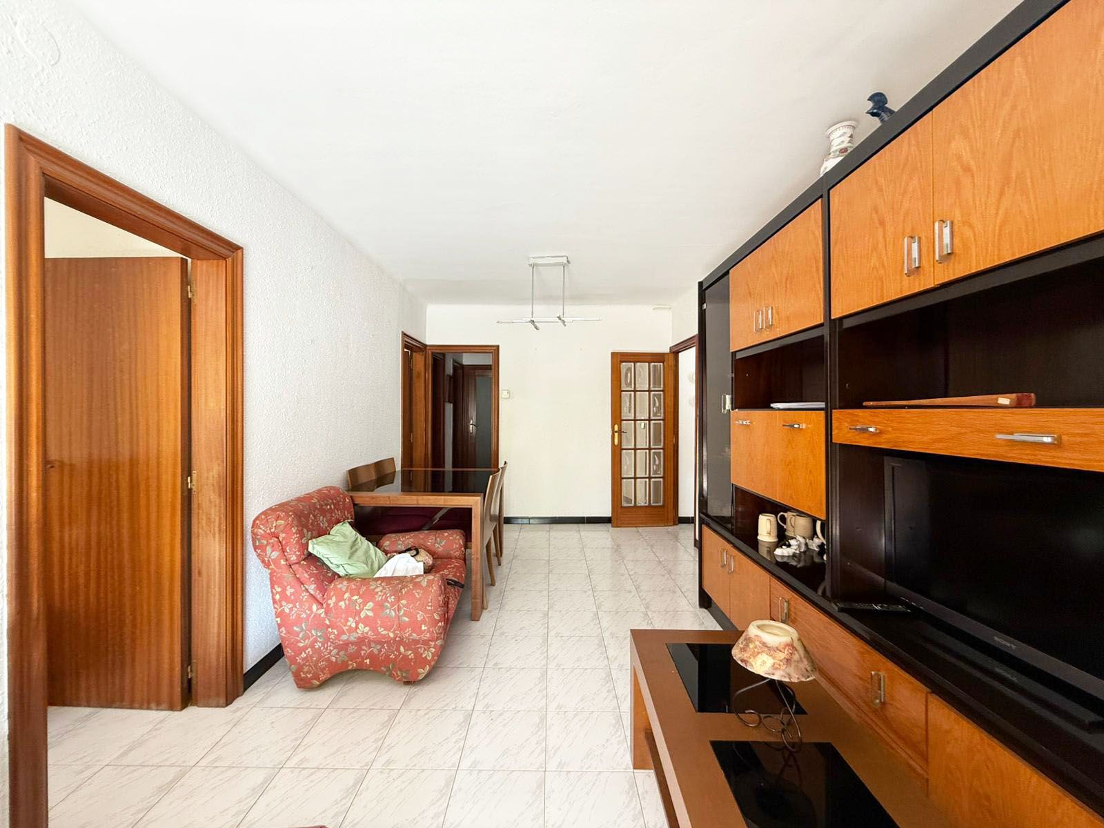 Wohnzimmer von Wohnung zum verkauf in Santa Coloma de Gramenet mit Heizung und Balkon