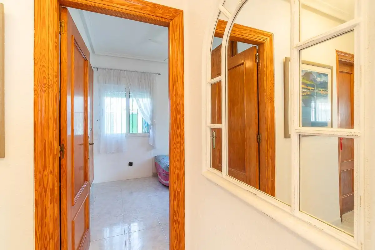 Casa o xalet en venda en Orihuela amb Aire condicionat, Jardí privat i Terrassa