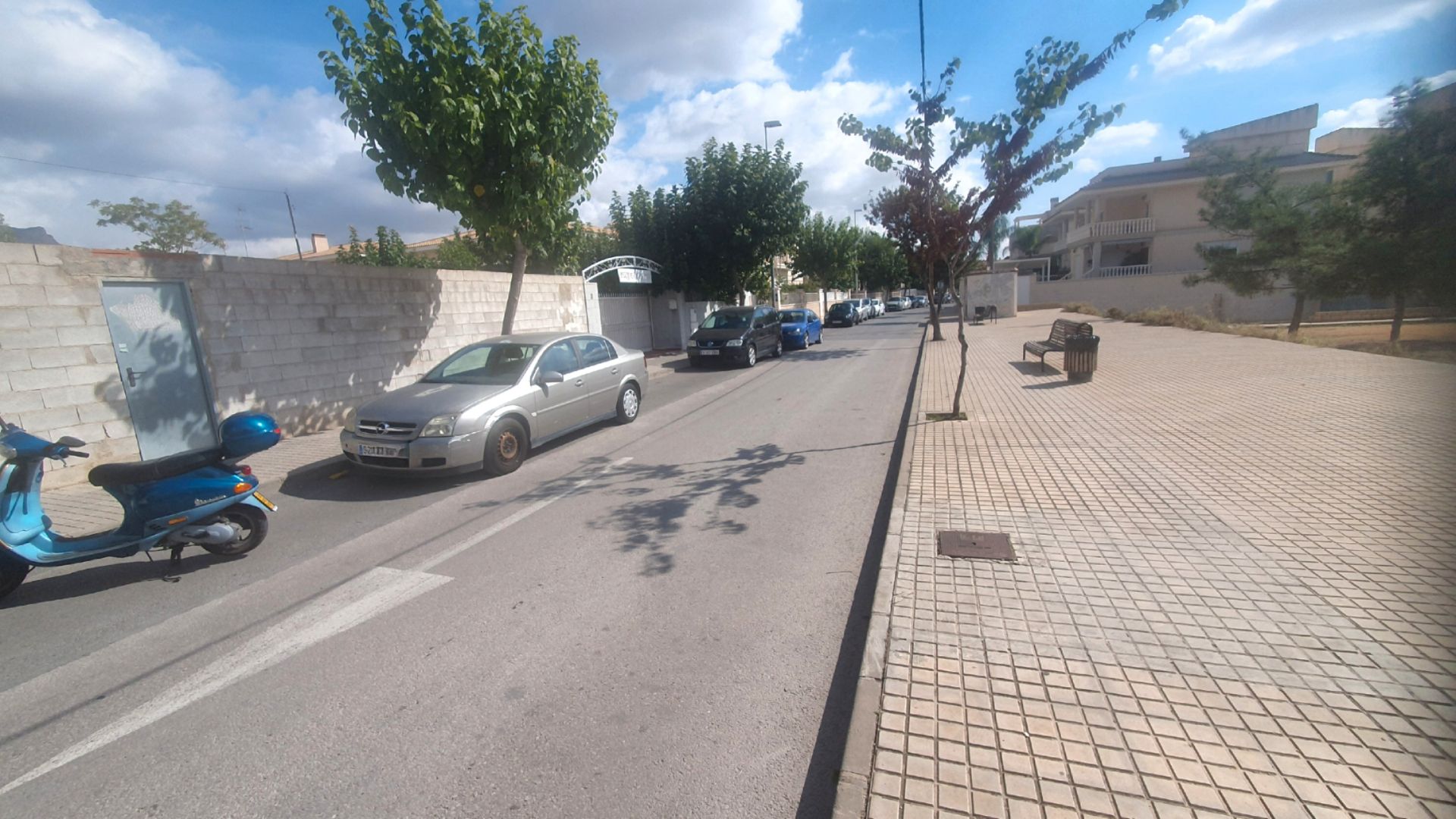 Vista exterior de Residencial en venda en Elda
