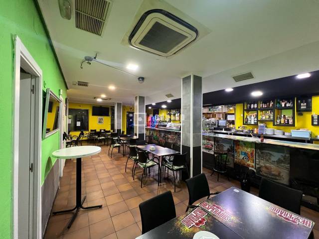 Local comercial en Venta en MERCEDES ARTEAGA en Opañel