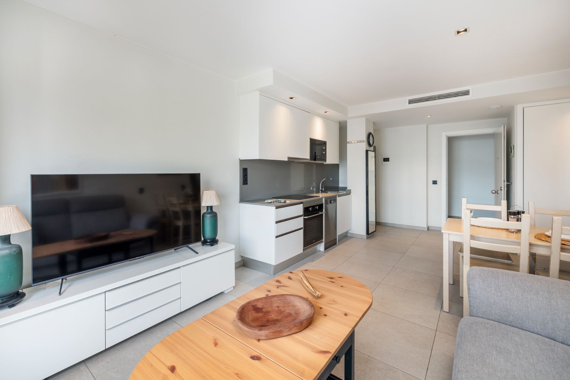 Cuina de Apartament en venda en Las Palmas de Gran Canaria amb Traster i Moblat