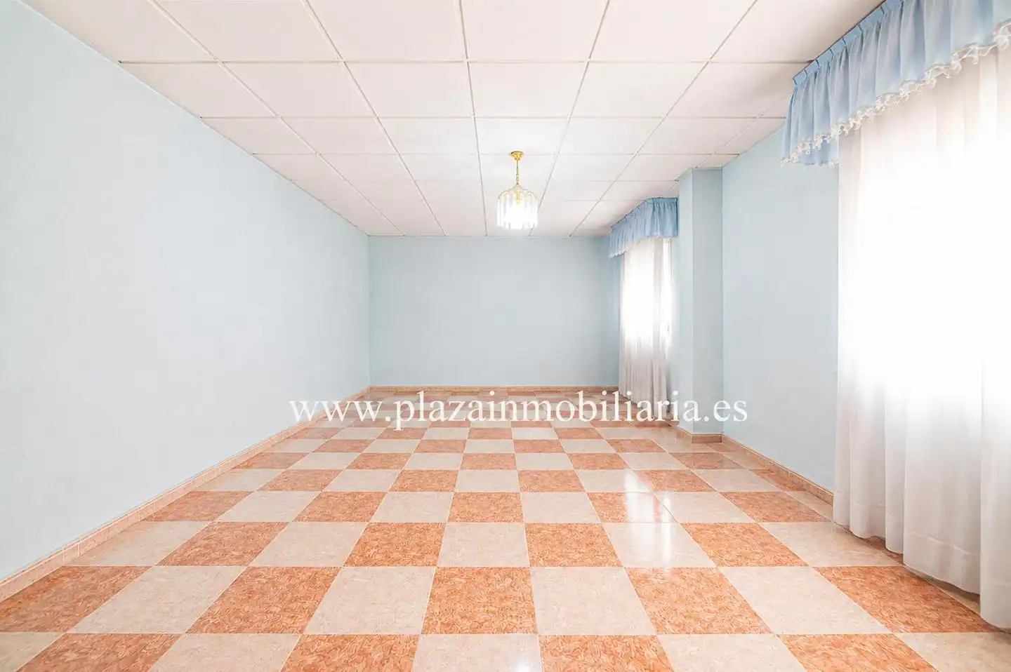 Casa o chalet en venta en Lucena con Terraza, Trastero y Balcón