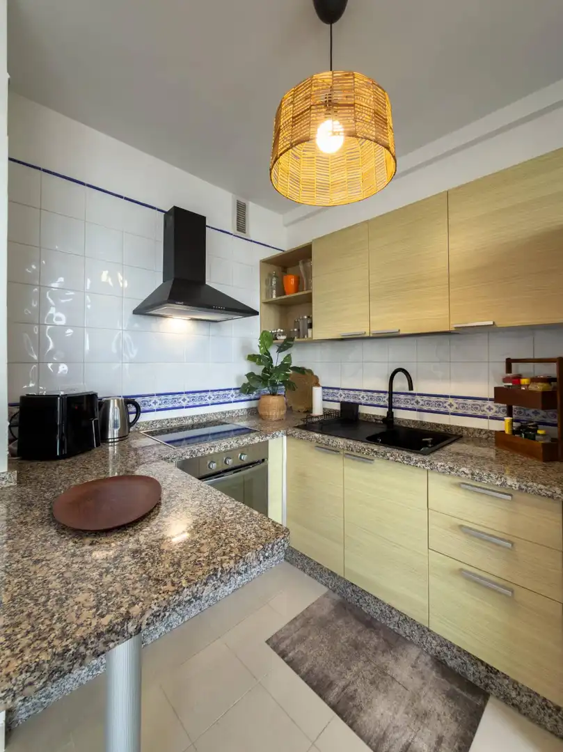 Cuina de Apartament en venda en San Cristóbal de la Laguna amb Jardí privat, Terrassa i Piscina comunitària