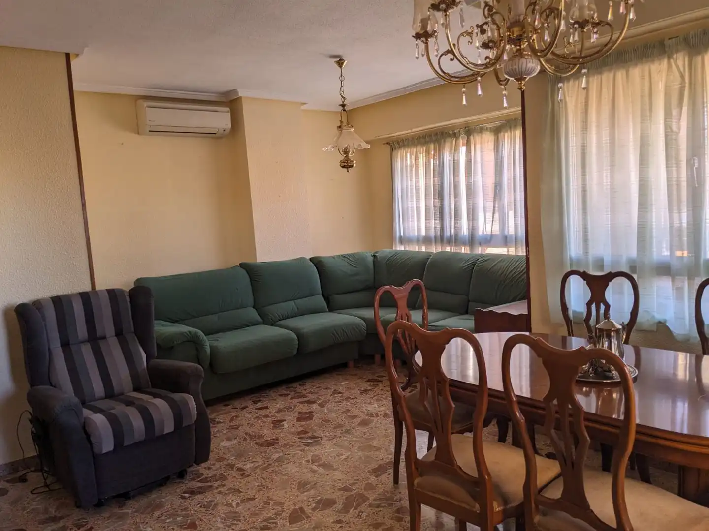 Sala de estar de Piso en venta en Albacete con Aire acondicionado, Calefacción y Trastero