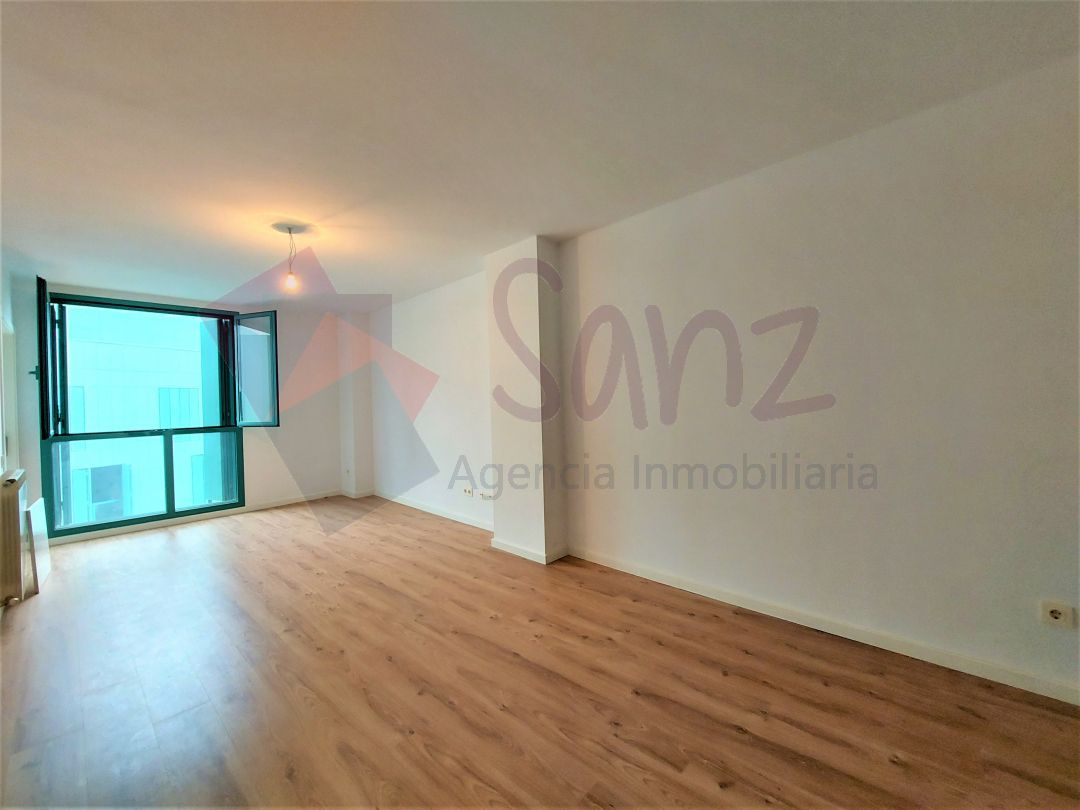 Sala de estar de Piso en venta en  Logroño con Calefacción, Jardín privado y Trastero