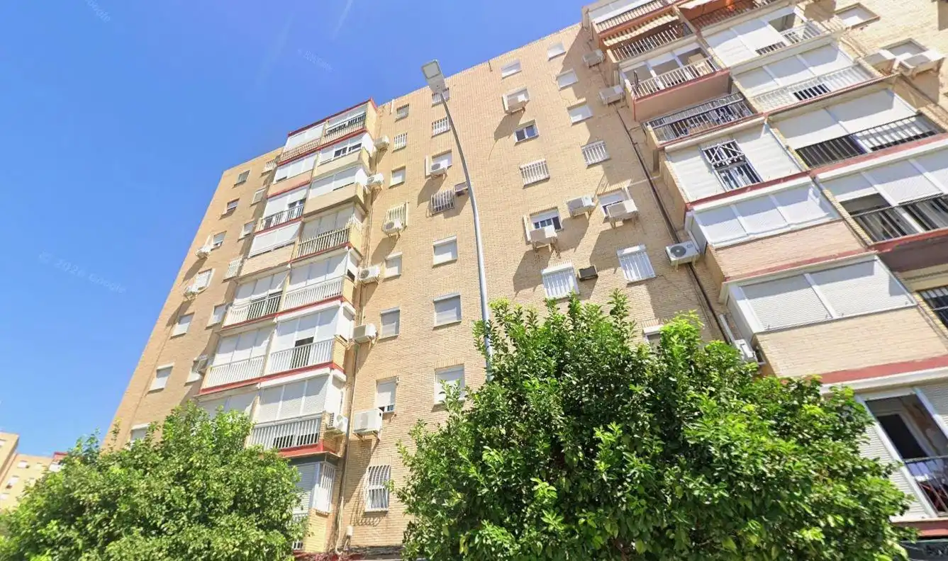 Piso con ascensor en venta en GENERALIFE (DEL) 9