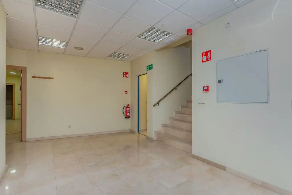 Local commercial à vendre à C/ Polvoranca, imagen 15