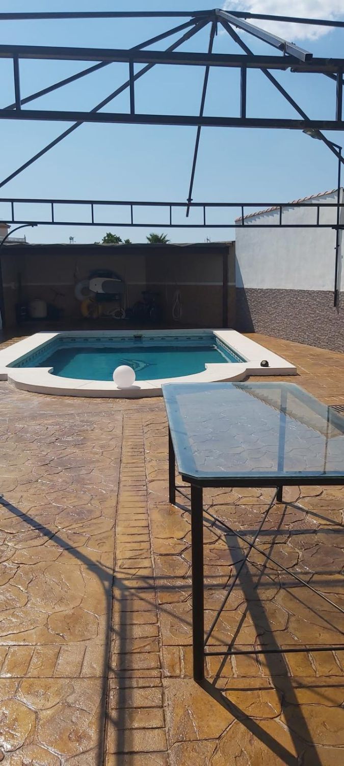 Piscina de Casa o xalet en venda en  Córdoba Capital amb Aire condicionat, Calefacció i Terrassa