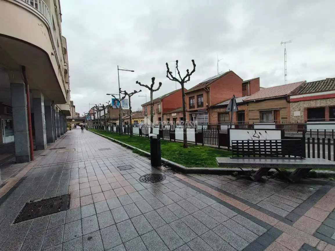 Local comercial en venda a Medina del Campo, imagen 16