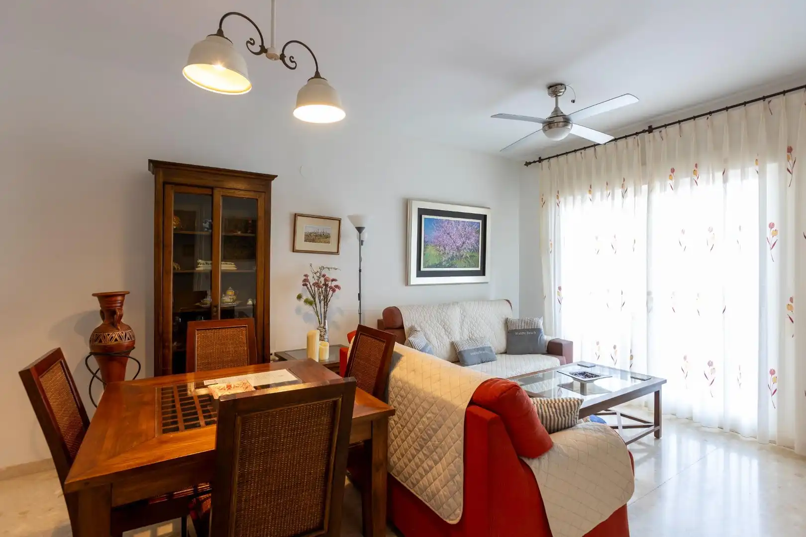 Sala d'estar de Àtic en venda en Motril amb Jardí privat, Terrassa i Piscina comunitària