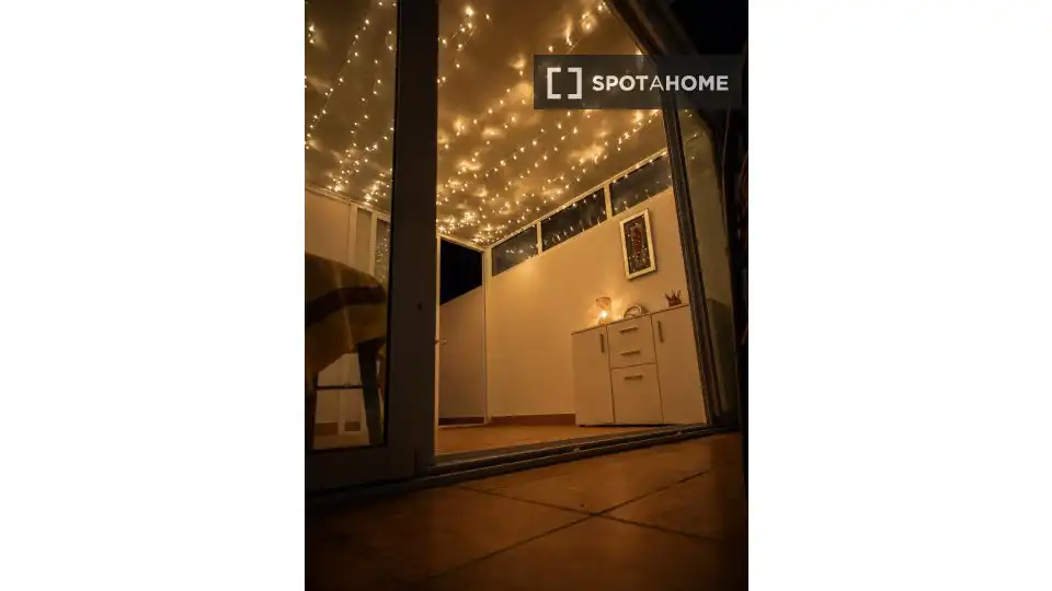 Dormitori de Apartament per a compartir en Torrevieja amb Aire condicionat, Calefacció i Terrassa