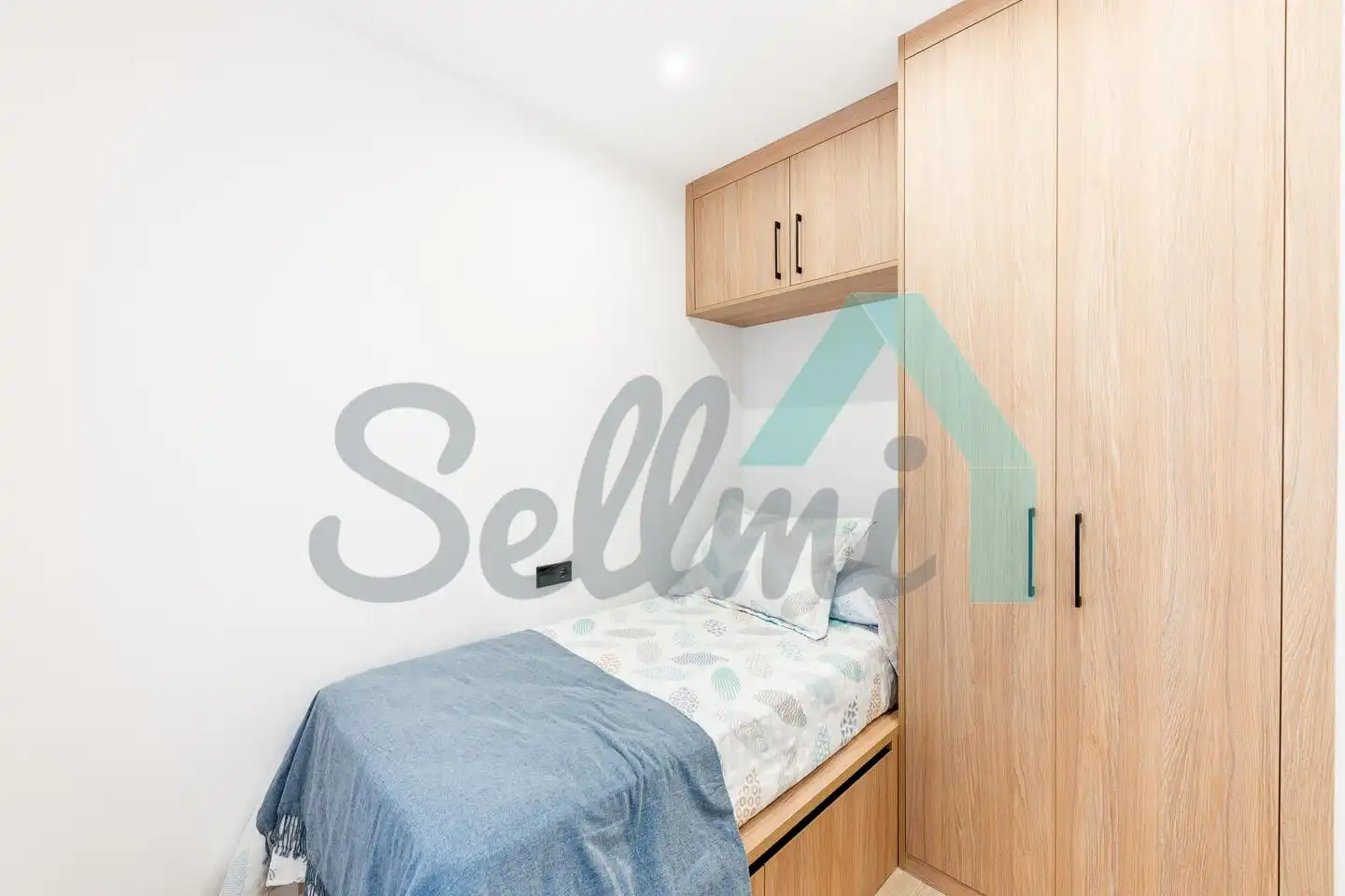 Flat for rent in Calle Real Oviedo, Masip