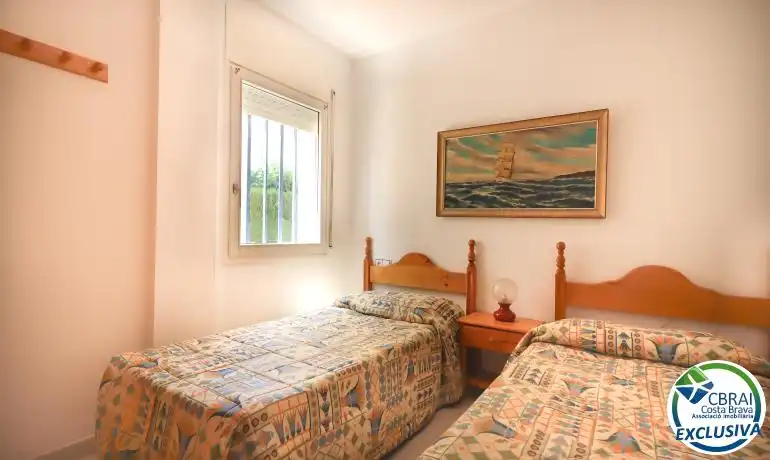 Bedroom of Apartments for sale in Llançà  with Air Conditioner, Heating and Terrace