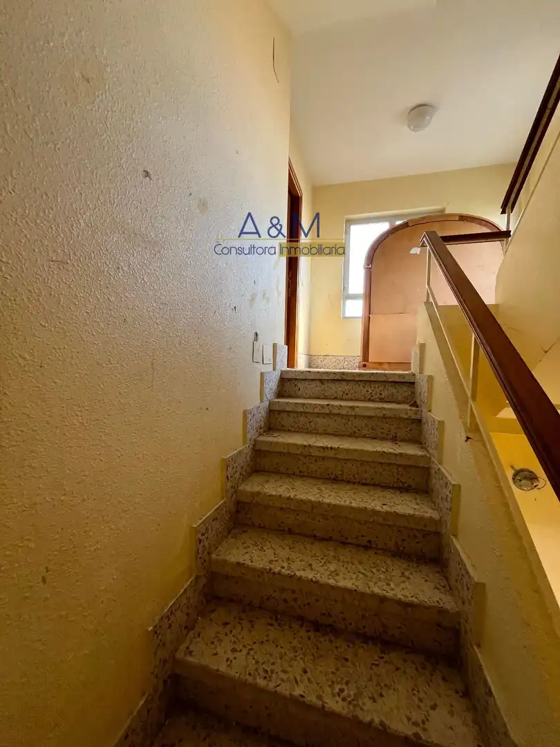 Gebäude zum Verkauf in Toral de los Vados