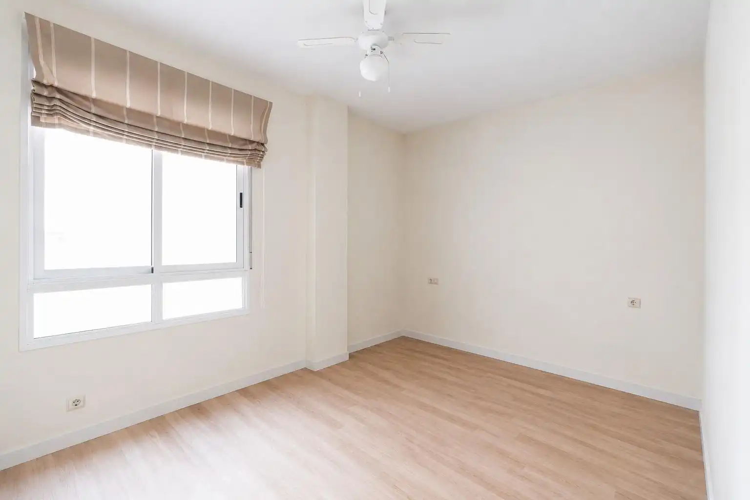 Habitación de Piso en venta en Murcia con Trastero