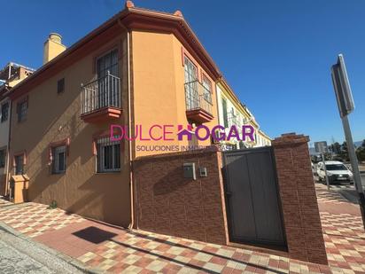 Exterior view of Single-family semi-detached for sale in Alhaurín de la Torre  with Air Conditioner, Private garden and Terrace