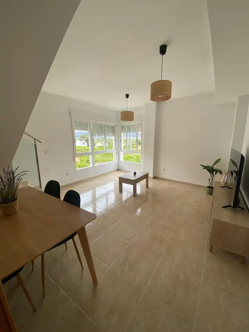 Sala de estar de Dúplex de alquiler en Beniarjó con Terraza y Amueblado