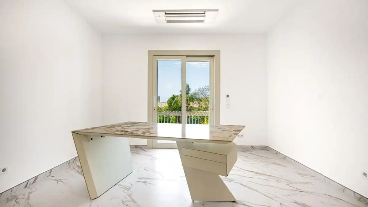 Houses for sale in Marbella  with Air Conditioner, Private garden and Terrace