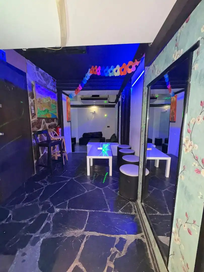 Gewerbefläche zur Übernahme in Carrer de Laureà Miró, imagen 2