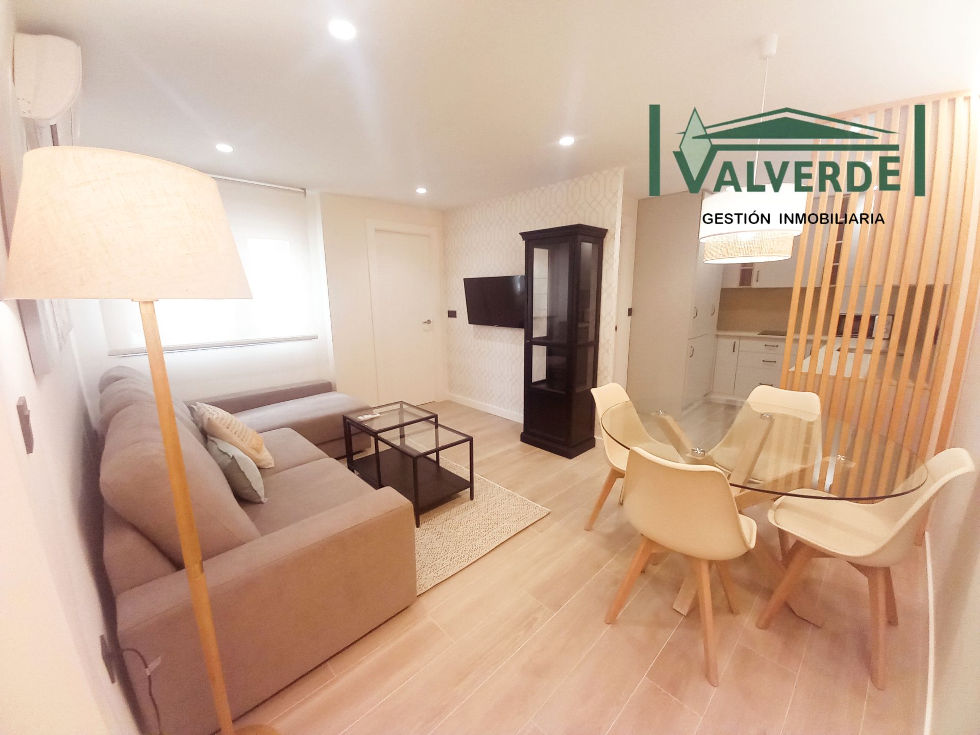 Living room of Apartment for rent in  Granada Capital  with Air Conditioner, Heating and Furnished