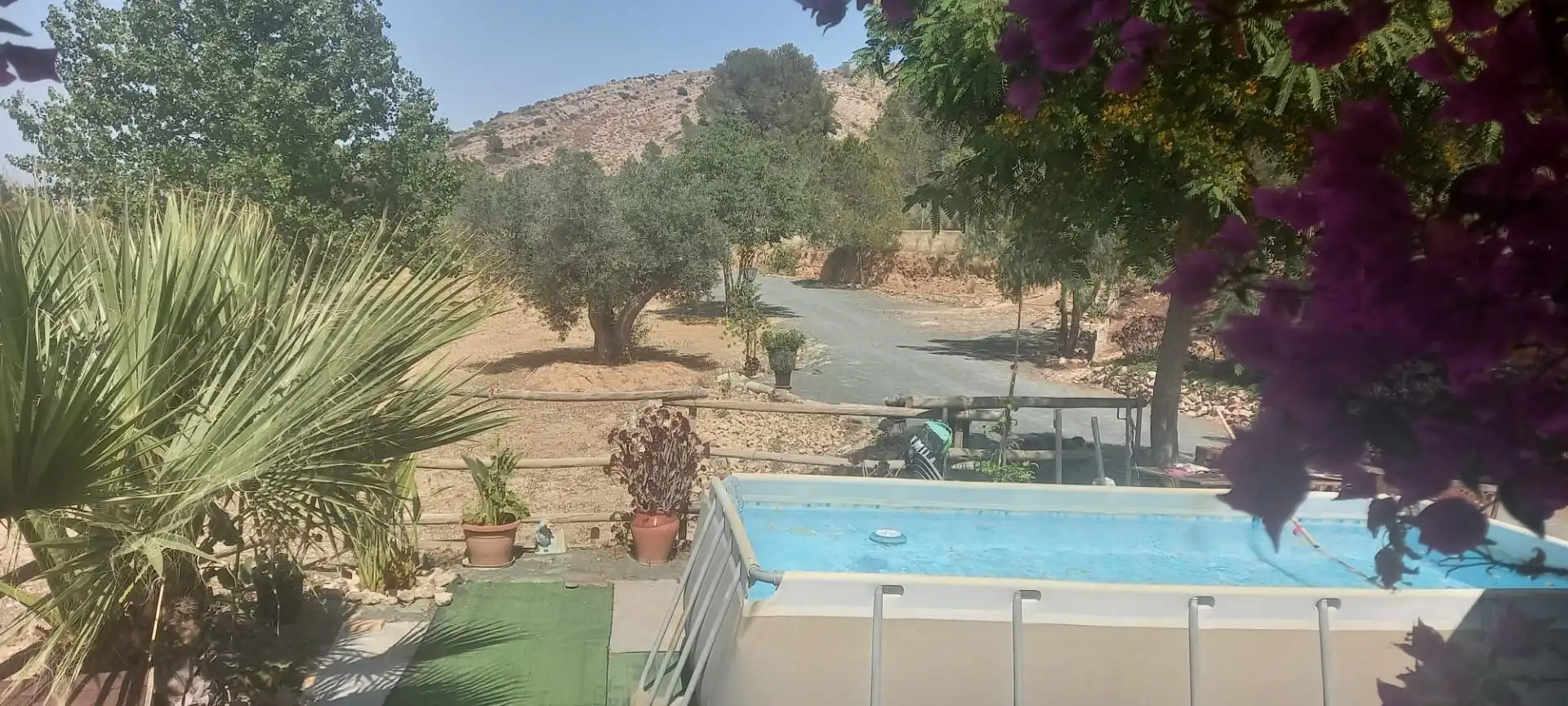 Außenansicht von Haus oder Chalet zum Verkauf in Hondón de las Nieves / El Fondó de les Neus mit Privatgarten, Terrasse und Abstellraum