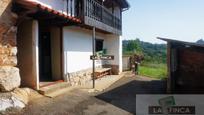 Vista exterior de Casa o xalet en venda en Oviedo  amb Terrassa