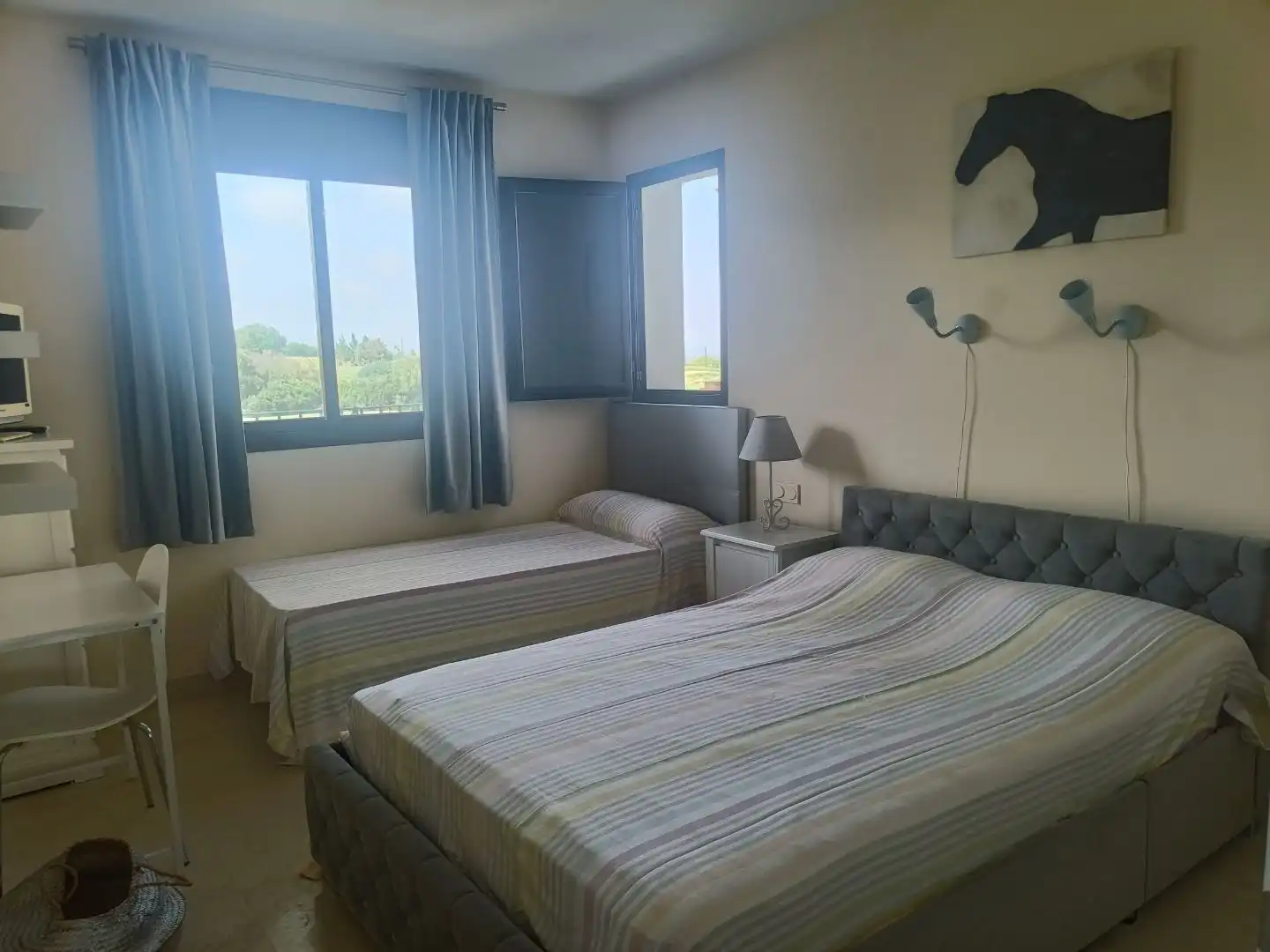 Schlafzimmer von Dachboden zum Verkauf in La Alcaidesa mit Klimaanlage, Terrasse und Schwimmbad