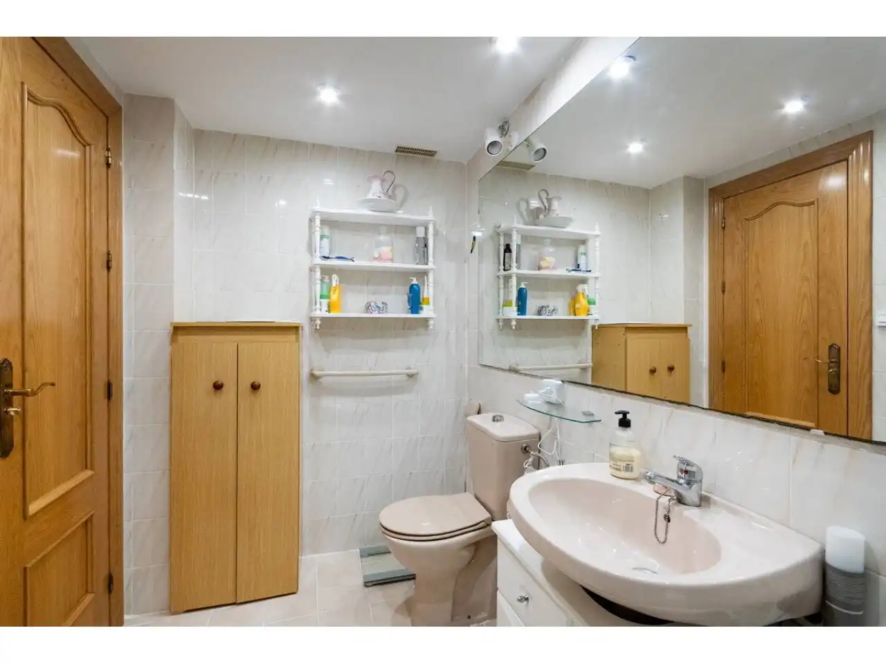 Flat for sale in Calle Bikini 1, imagen 22