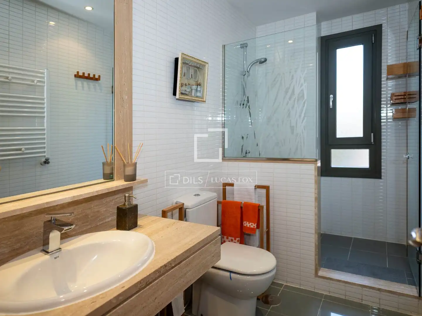Bathroom of Flat for rent in Madrid  with Air Conditioner, Heating and Private garden