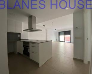 Kitchen of Flat for sale in Blanes  with Air Conditioner and Terrace