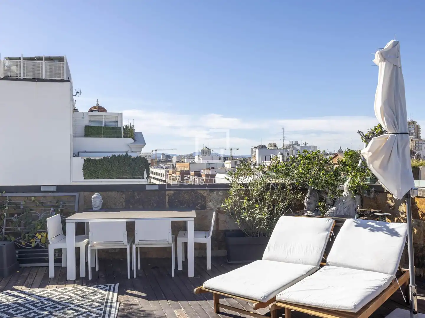 Terrasse von Dachboden zum Verkauf in Valencia del Ventoso mit Klimaanlage, Terrasse und Balkon