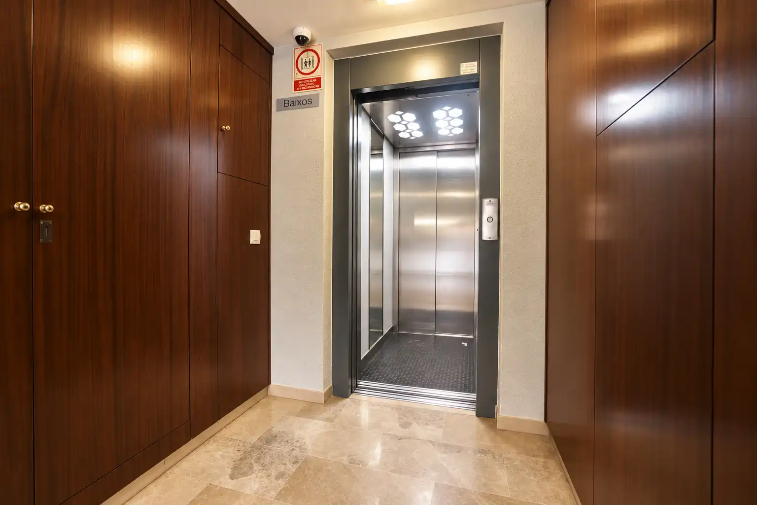 Flat with lift for sale in Carrer de Girona, imagen 26