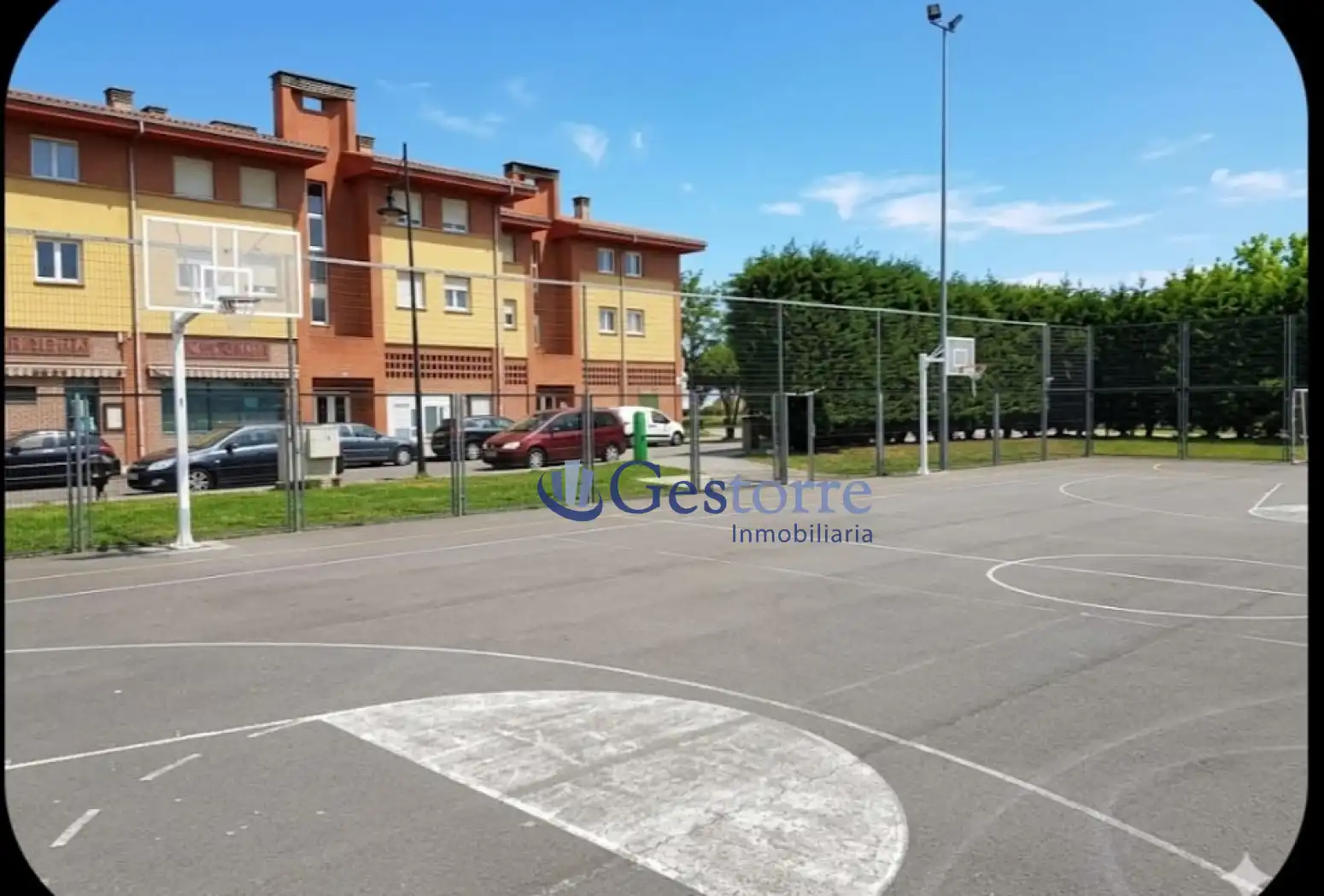 Parking de Piso en venta en Castrillón con Calefacción, Terraza y Trastero