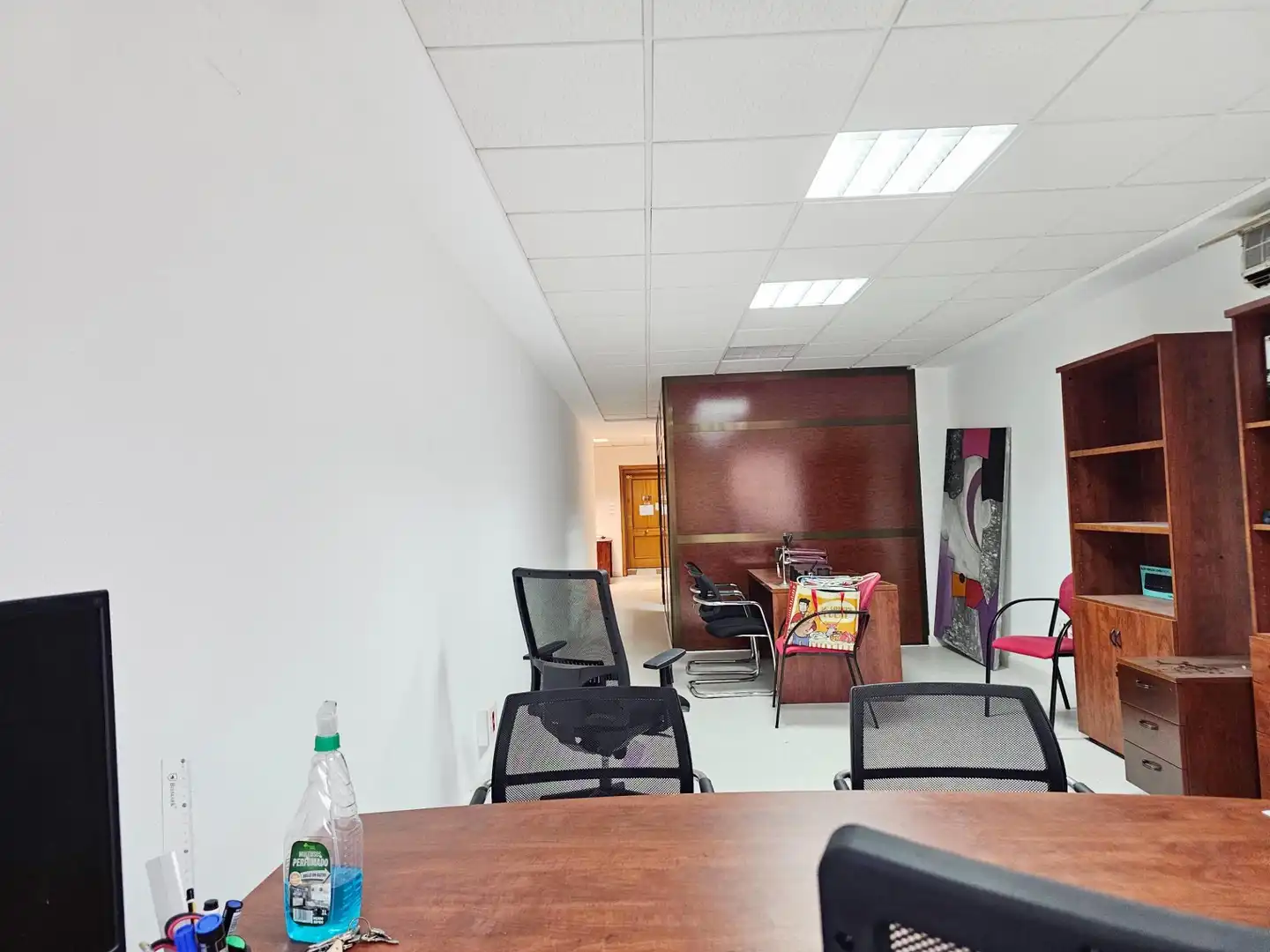 Büro zur Miete in Dénia mit Klimaanlage, Heizung und Möbliert