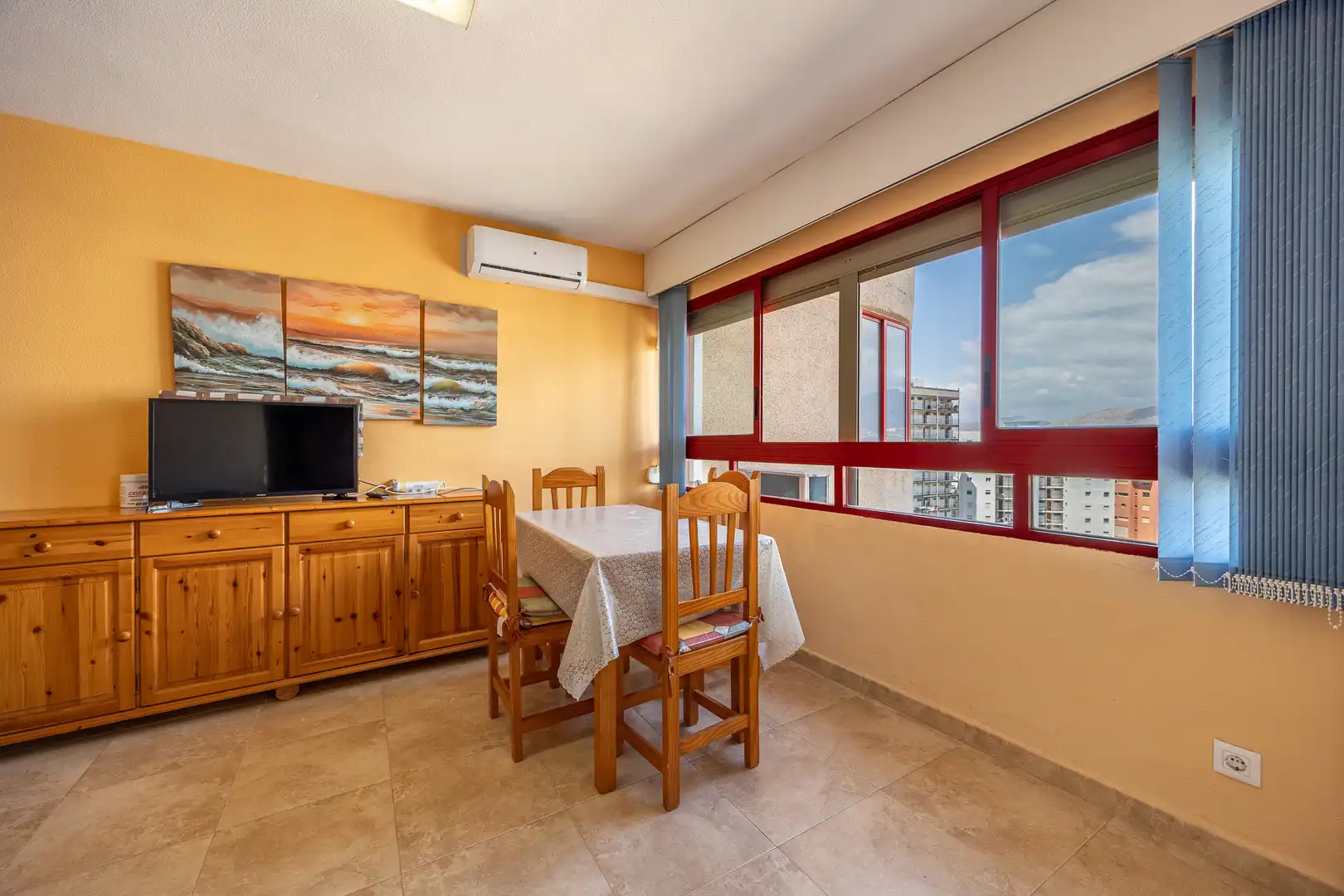 Comedor de Apartamento en venta en Benidorm con Piscina, Amueblado y Piscina comunitaria