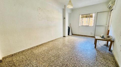 Foto 4 de Piso en venta en Parque Victoria Eugenia, Málaga Capital