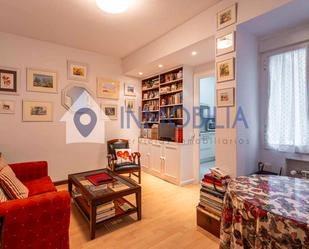 Living room of Flat for sale in  Madrid Capital  with Heating