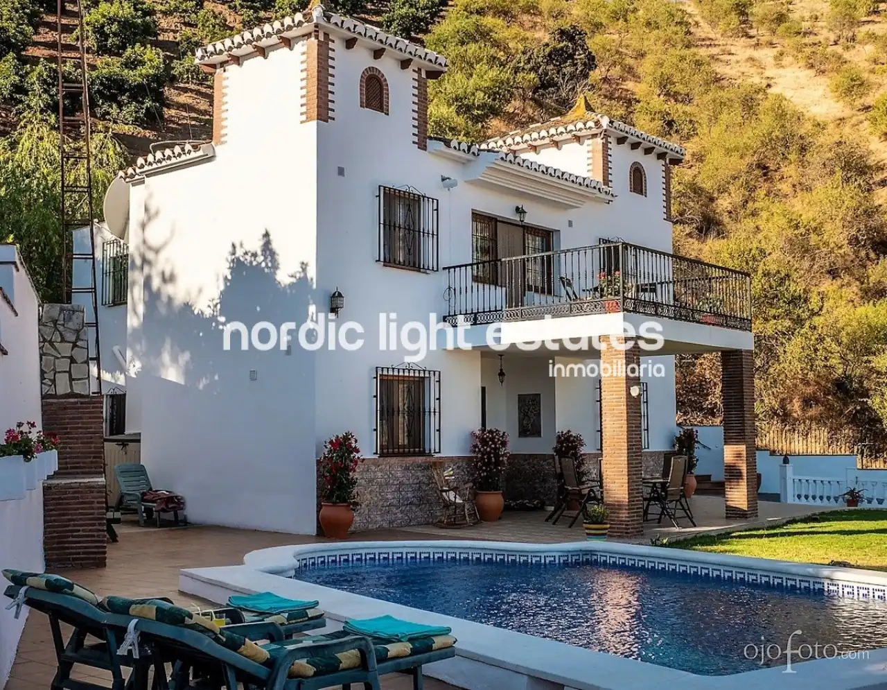 Casa amb piscina en venda a Iznate, imagen 3
