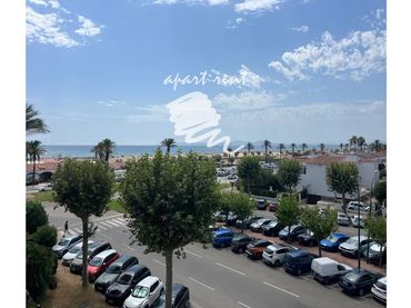 Pis amb balcó en venda a bahia 2