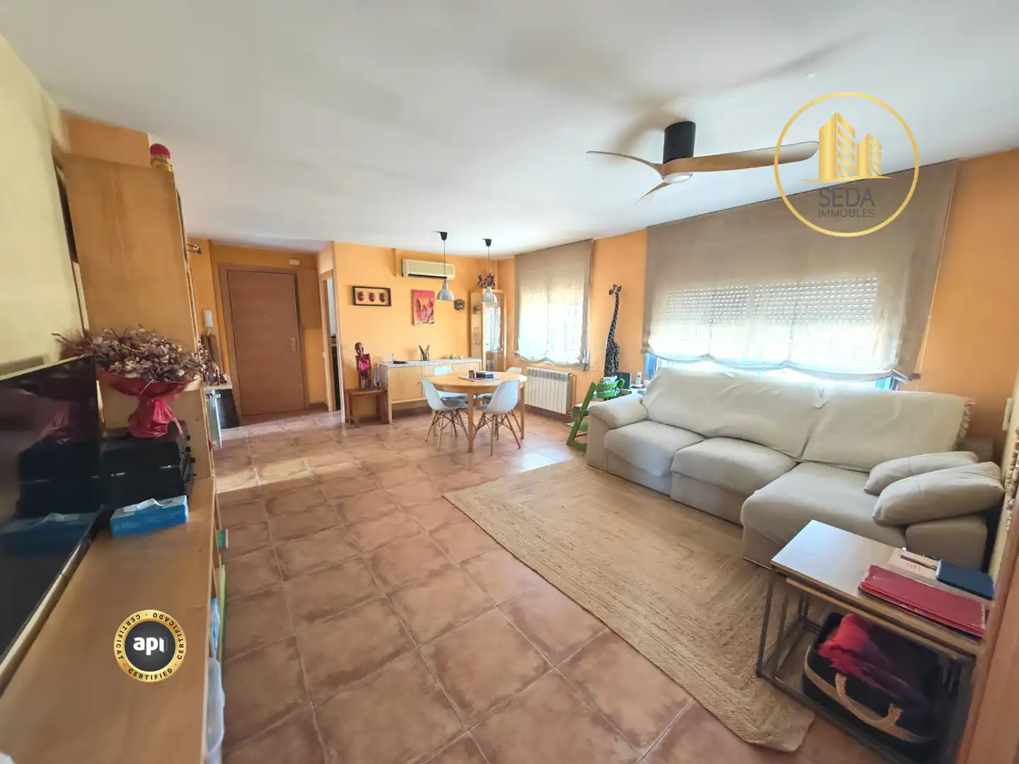 Sala de estar de Piso en venta en Terrassa con Aire acondicionado, Calefacción y Balcón