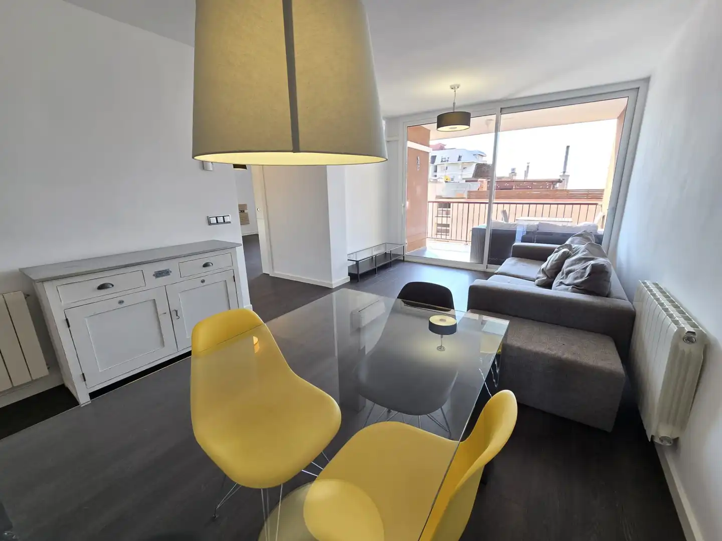 Living room of Flat for rent in Vilassar de Mar  with Air Conditioner, Heating and Parquet flooring