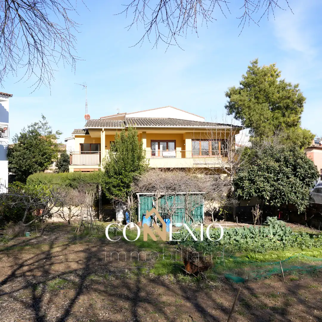 Vista exterior de Casa o chalet en venta en Banyoles con Aire acondicionado, Calefacción y Jardín privado