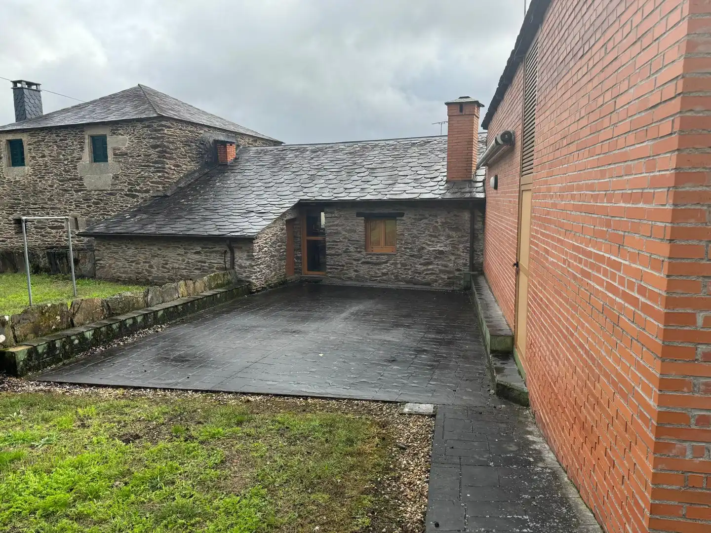 Exterior view of Houses for sale in Begonte  with Furnished