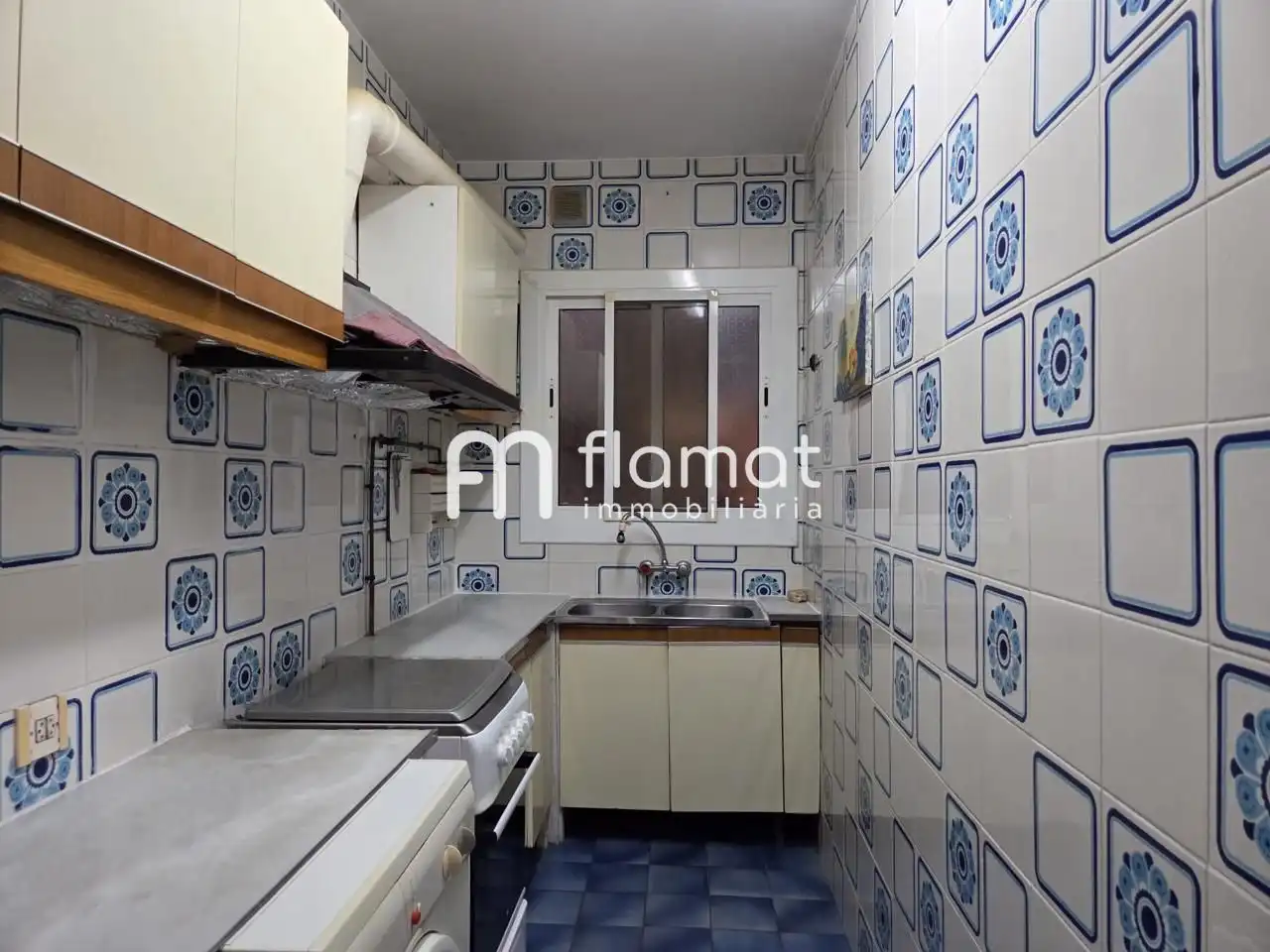 Kitchen of Duplexes for sale in Santa Coloma de Gramenet  with Air Conditioner, Terrace and Balcony